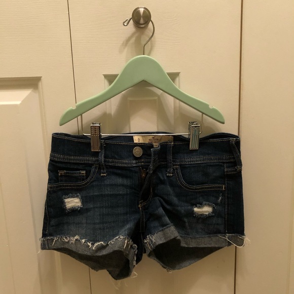 Hollister low rise denim shorts - Picture 1 of 2
